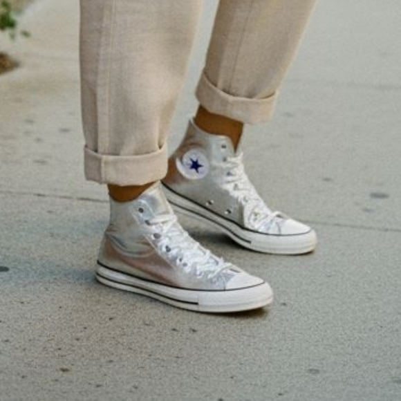 Converse Chuck Taylor leather Metallic Silver, High Tips. Brand New In Box. 6.5 - Picture 1 of 6